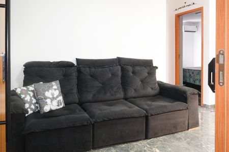 Casa para alugar com 5m², 2 quartos e sem vagasala 