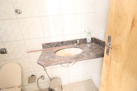 Casa para alugar com 260m², 3 quartos e 5 vagasBanheiro do Quarto 1