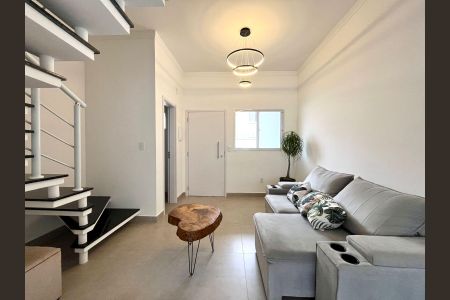 Casa de condomínio para alugar com 100m², 2 quartos e 1 vagaSala