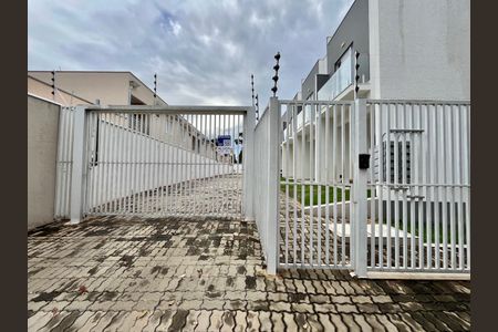Casa de condomínio para alugar com 100m², 2 quartos e 1 vagaFachada do condomínio 