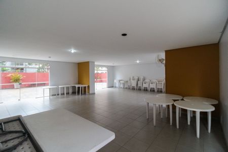 Apartamento à venda com 60m², 2 quartos e 1 vaga Apartamento à venda com 60m², 2 quartos e 1 vagaSalão de festas