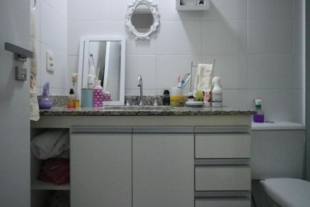 Apartamento à venda com 71m², 2 quartos e 1 vagaBanheiro