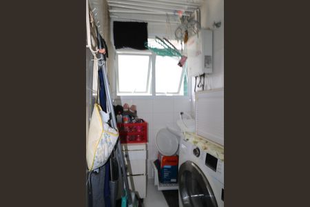 Apartamento à venda com 71m², 2 quartos e 1 vagaÁrea de Serviço