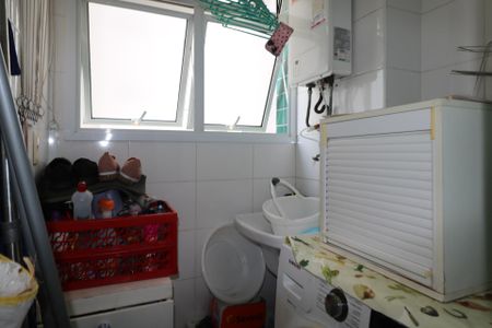 Apartamento à venda com 71m², 2 quartos e 1 vagaÁrea de Serviço