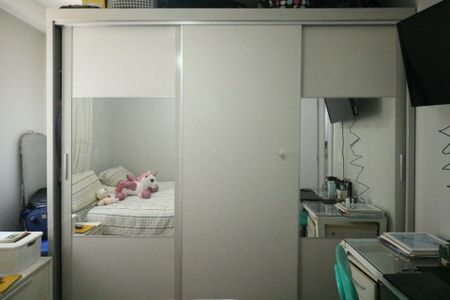 Apartamento à venda com 71m², 2 quartos e 1 vagaQuarto