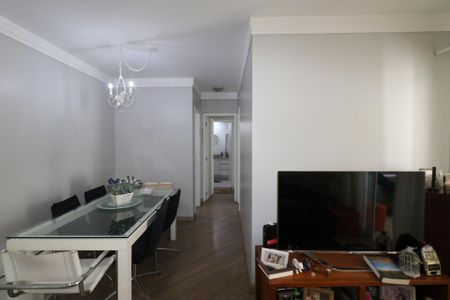 Apartamento à venda com 71m², 2 quartos e 1 vagaSala