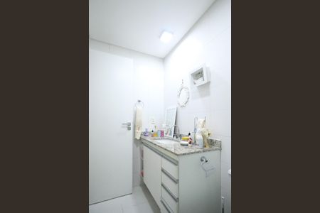 Apartamento à venda com 71m², 2 quartos e 1 vagaBanheiro