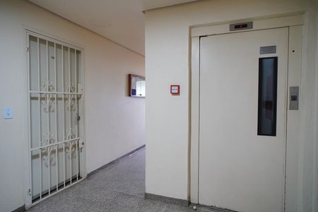 Apartamento para alugar com 55m², 2 quartos e 1 vagaHall de entrada