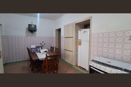 Casa à venda com 210m², 3 quartos e 3 vagasCódigo 