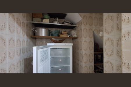 Casa à venda com 210m², 3 quartos e 3 vagasÁrea de Serviço 