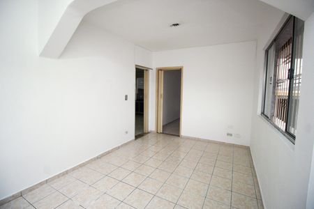 Casa à venda com 170m², 2 quartos e 4 vagasSala