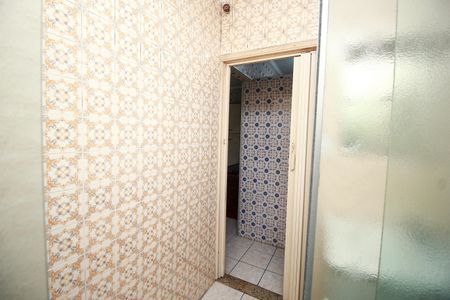 Casa à venda com 170m², 2 quartos e 4 vagasBanheiro 1