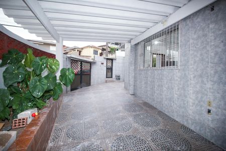 Casa à venda com 170m², 2 quartos e 4 vagasGaragem