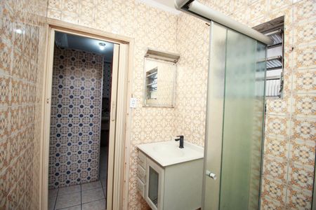 Casa à venda com 170m², 2 quartos e 4 vagasBanheiro 1