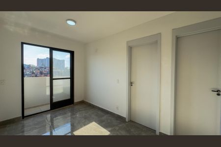 Apartamento para alugar com 38m², 2 quartos e sem vagaSala, Cozinha e Área de Serviço