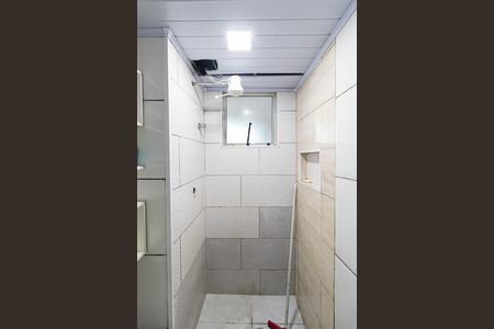 Apartamento para alugar com 50m², 2 quartos e sem vagaBanheiro