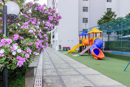 Apartamento à venda com 56m², 2 quartos e 1 vagaÁrea comum