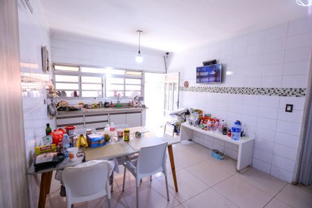 Casa à venda com 216m², 3 quartos e 3 vagasCozinha