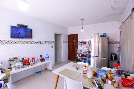 Casa à venda com 216m², 3 quartos e 3 vagasCozinha