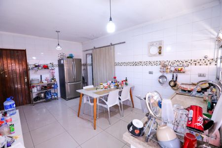 Casa à venda com 216m², 3 quartos e 3 vagasCozinha