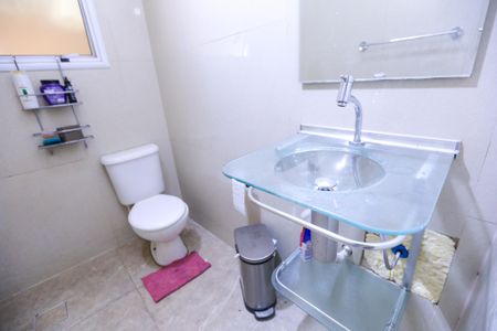Casa à venda com 216m², 3 quartos e 3 vagasBanheiro
