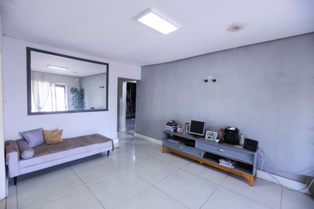 Sala de casa à venda com 3 quartos, 216m² em Vila Pereira Cerca, São Paulo