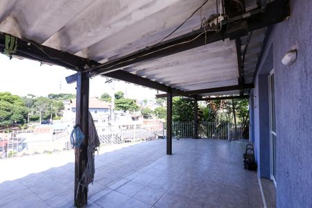 Casa à venda com 216m², 3 quartos e 3 vagasVaranda