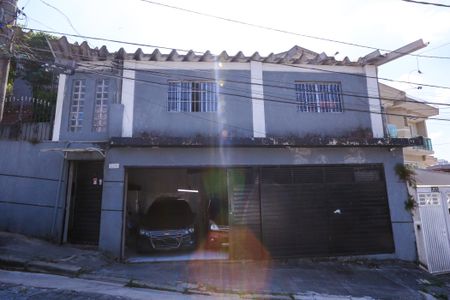 Casa à venda com 216m², 3 quartos e 3 vagasFachada