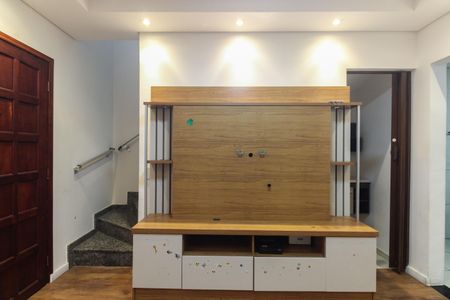 Sala de casa de condomínio para alugar com 2 quartos, 60m² em Vila Esperança, São Paulo