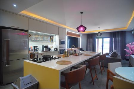 Casa à venda com 180m², 3 quartos e 2 vagasCozinha