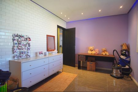 Casa à venda com 180m², 3 quartos e 2 vagasQuarto 2