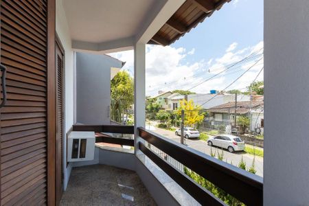 Casa para alugar com 250m², 3 quartos e 2 vagas Casa para alugar com 250m², 3 quartos e 2 vagasVaranda