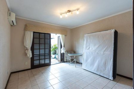 Casa para alugar com 250m², 3 quartos e 2 vagas Casa para alugar com 250m², 3 quartos e 2 vagasQuarto 1