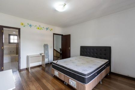 Casa para alugar com 250m², 3 quartos e 2 vagas Casa para alugar com 250m², 3 quartos e 2 vagasQuarto 2