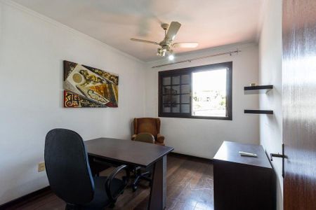 Casa para alugar com 250m², 3 quartos e 2 vagas Casa para alugar com 250m², 3 quartos e 2 vagasEscritório