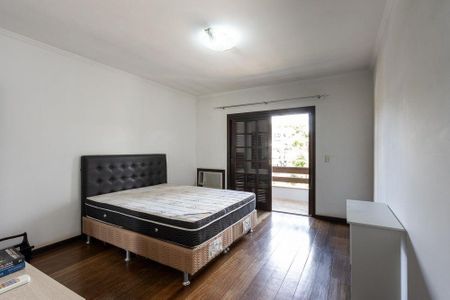 Casa para alugar com 250m², 3 quartos e 2 vagas Casa para alugar com 250m², 3 quartos e 2 vagasQuarto 2