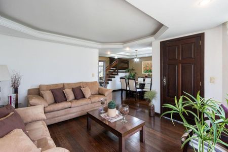 Sala de casa para alugar com 3 quartos, 250m² em Nonoai, Porto Alegre