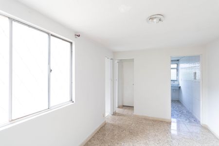 Sala de apartamento para alugar com 2 quartos, 80m² em Campo Grande, Rio de Janeiro