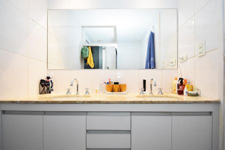 Apartamento à venda com 85m², 3 quartos e 2 vagasbanheiro quarto 3