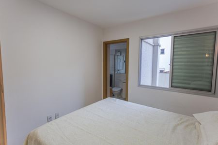 Apartamento à venda com 62m², 2 quartos e 2 vagasSuíte