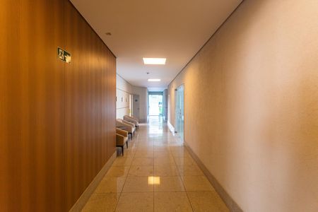 Apartamento à venda com 62m², 2 quartos e 2 vagasHall de entrada