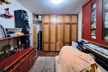 Apartamento à venda com 211m², 4 quartos e 1 vagaQuarto 2