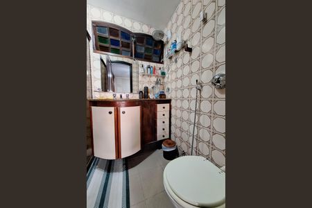 Apartamento à venda com 211m², 4 quartos e 1 vagaBanheiro da Suíte 1