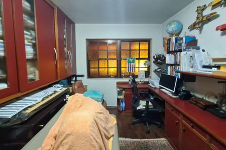 Apartamento à venda com 211m², 4 quartos e 1 vagaQuarto 2