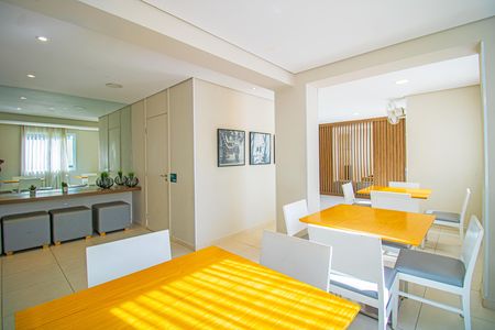 Apartamento à venda com 49m², 2 quartos e 1 vaga Apartamento à venda com 49m², 2 quartos e 1 vagaÁrea comum - Salão de festas