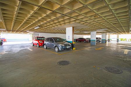 Apartamento à venda com 49m², 2 quartos e 1 vaga Apartamento à venda com 49m², 2 quartos e 1 vagaÁrea comum - Estacionamento