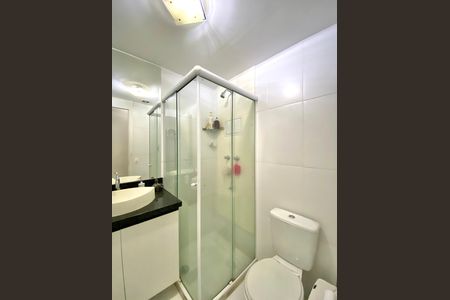 Apartamento à venda com 49m², 2 quartos e 1 vaga Apartamento à venda com 49m², 2 quartos e 1 vagaBanheiro