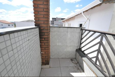 Casa à venda com 250m², 3 quartos e 9 vagasSacada da Suíte 3