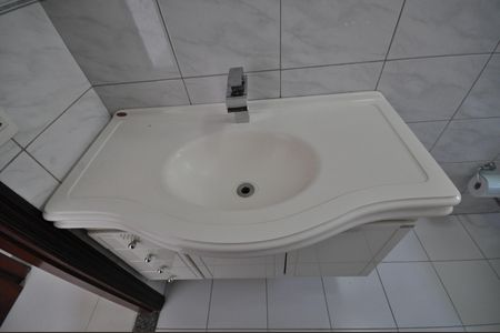 Casa à venda com 250m², 3 quartos e 9 vagasBanheiro da Suíte 1