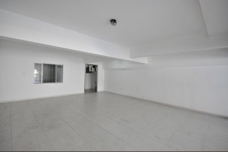 Casa à venda com 250m², 3 quartos e 9 vagasSalão Festas